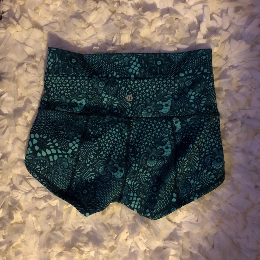 Lululemon got yoga shorts